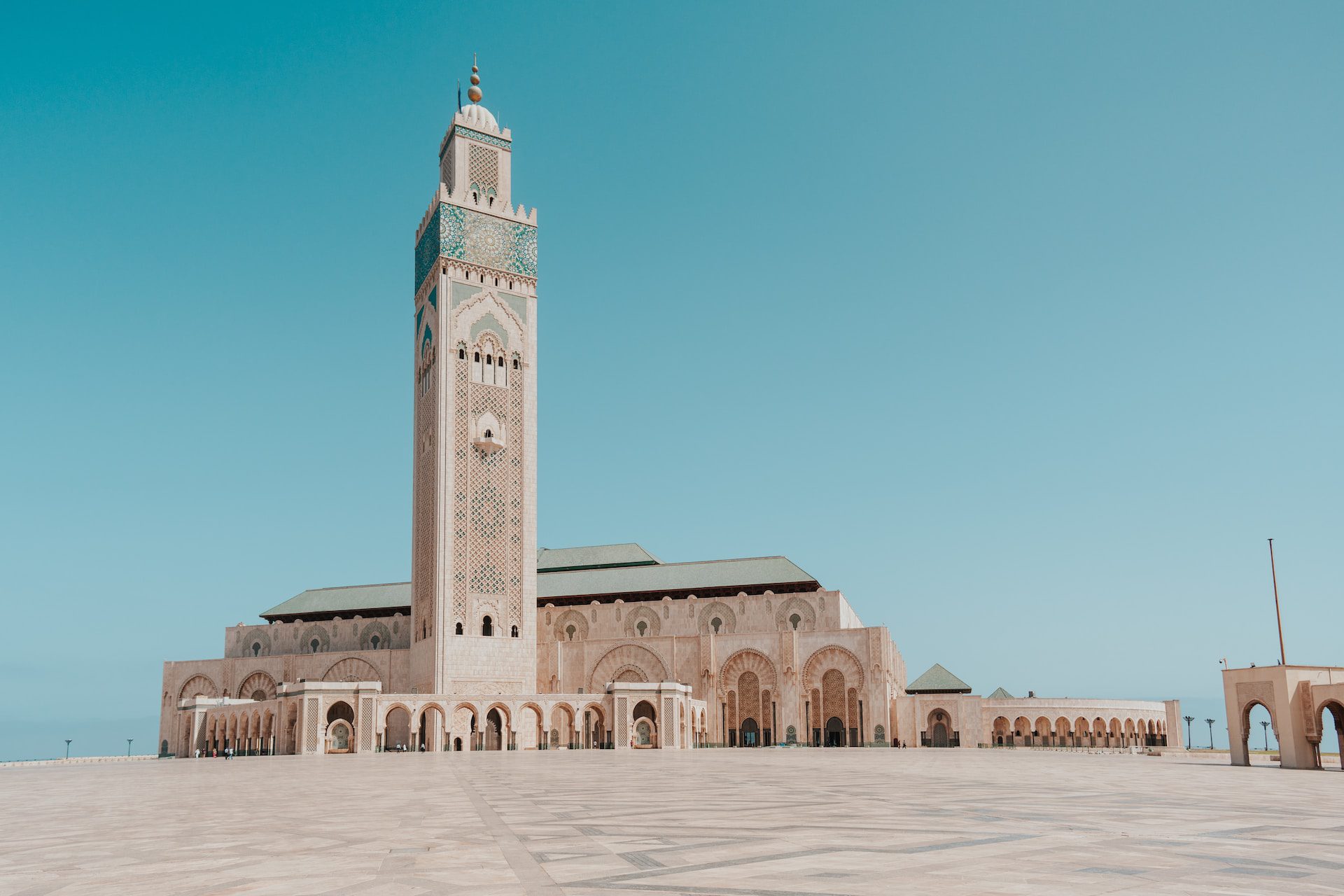 Рабат касабланка. Мечеть Хасана II Марокко. Хасана II В Касабланке Minaret. Мечеть Хасана в Рабате. Хасана II В Касабланке.