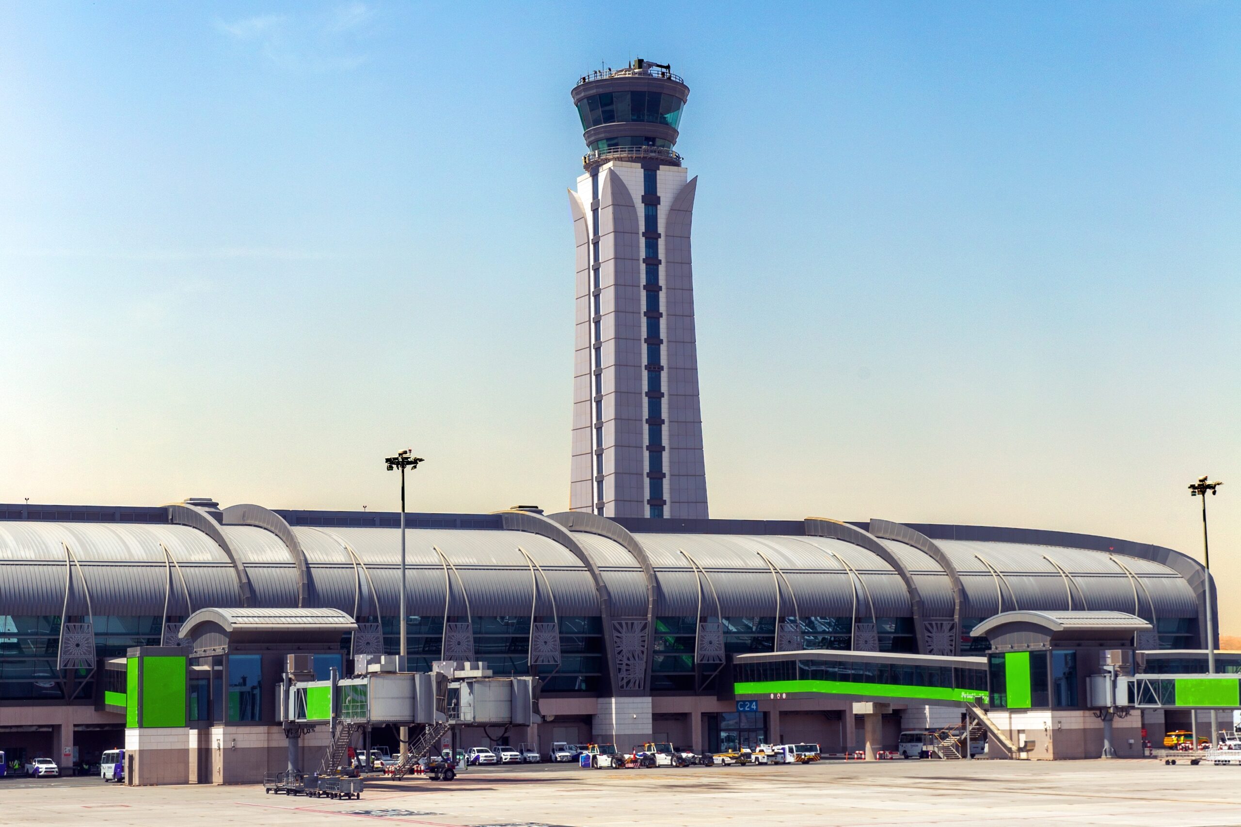 Muscat Airport: All about the Terminals, Parking, Lounges & Nearby Hotels